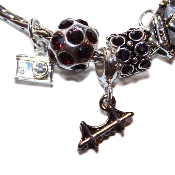 DaVinci Charm Bracelet 7" 9 Beads - Travel London England Passport Garnet Red CZ - Picture 3 of 5
